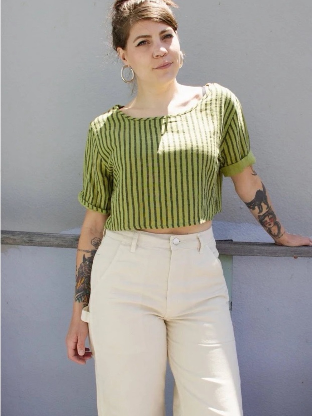 Curator SF 100% cotton Noa Crop Striped Olive Green Tee - Picture 2 of 6
